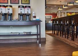 Hampton Inn Uniontown 3