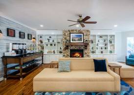 Hampton Inn & Suites Amelia Island-Historic Harbor Front 4