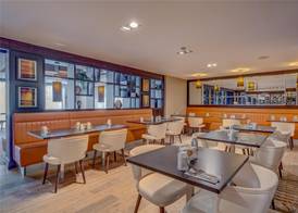DoubleTree by Hilton London Ealing 5