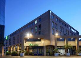 ibis Styles Toulon Centre Port 2