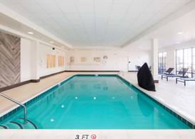 Hampton Inn & Suites Dobson 4