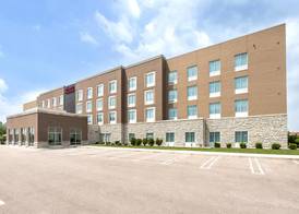 Hampton Inn & Suites Howell 3