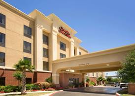 Hampton Inn & Suites San Antonio-Airport 3