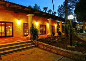 DoubleTree Suites by Hilton Tucson Airport 3