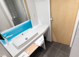Holiday Inn Express ARRAS by IHG 4