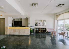 Zephyros Hotel 5