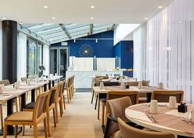 Mercure Paris la Défense Grande Arche 3