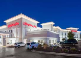 Hampton Inn Mount Airy 2