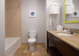 Hampton Inn & Suites Seattle-Airport/28th Ave 5