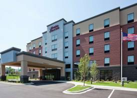 Hampton Inn & Suites Minneapolis West/ Minnetonka 2