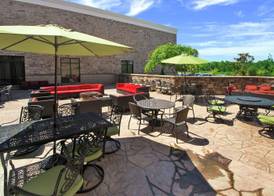 Embassy Suites by Hilton Fayetteville Fort Bragg 2