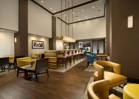 Hampton Inn & Suites Syracuse/Carrier Circle 5