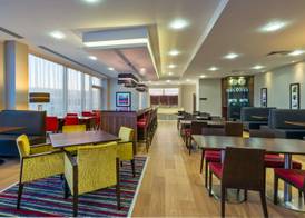 Hampton by Hilton London Luton Airport 3