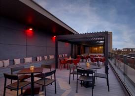 DoubleTree by Hilton Hull 2