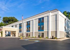Hampton Inn Portage 4