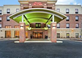 Hampton Inn & Suites Detroit-Canton 2