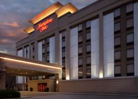 Hampton Inn Charleston-Southridge 4