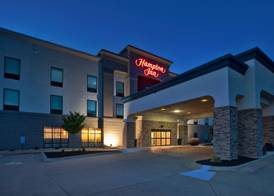 Hampton Inn Clinton, IA 4