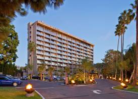 Hotel La Jolla, Curio Collection by Hilton 3
