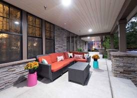 Hampton Inn & Suites DuPont 4