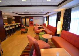 Hampton Inn Groton 4