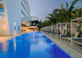 Seasons Hotel (Adults Only) 2