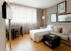 Aparthotel Atenea Barcelona 4