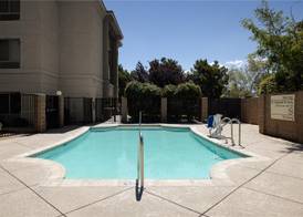 Hampton Inn & Suites Palmdale 4