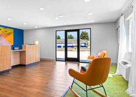 Spark by Hilton Modesto 4