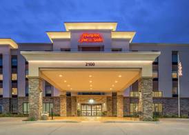 Hampton Inn & Suites Ames, IA 4