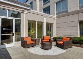 Hilton Garden Inn Norwalk 2