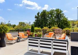 Hampton Inn & Suites Canton 3
