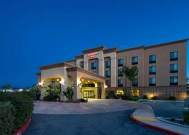 Hampton Inn Visalia 2