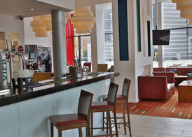 Holiday Inn Express LEEDS CITY CENTRE - ARMOURIES by IHG 3