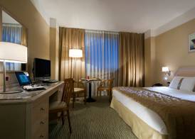 Holiday Inn NAPLES by IHG 3