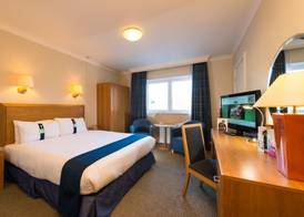 Holiday Inn Edinburgh 3
