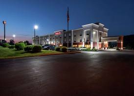 Hampton Inn Pine Grove 4