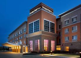 DoubleTree by Hilton Oklahoma City Airport 2