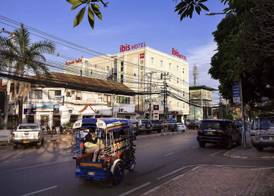 ibis Vientiane Nam Phu 4