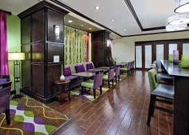 Hampton Inn Beeville 3