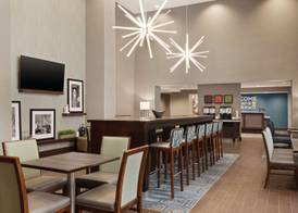 Hampton Inn Brooklyn Park 3