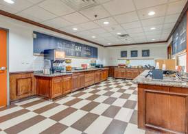 Hampton Inn & Suites Gainesville 3