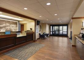 Hampton Inn Franklin/Milford 4