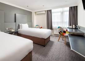Mercure Chester Abbots Well Hotel 5