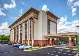 Hampton Inn Charlotte-University Place 2