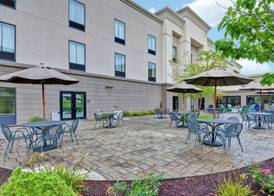 Hampton Inn & Suites New Hartford 5