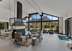 Hotel De Novo Springdale, Tapestry Collection by Hilton 4