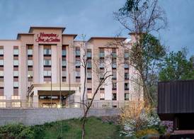 Hampton Inn & Suites - Knoxville Papermill Drive, TN 3