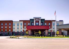 Hampton Inn & Suites by Hilton Pittsburg Kansas Crossing Casino near PSU 3