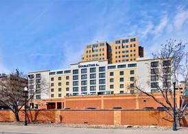 DoubleTree by Hilton Davenport 4